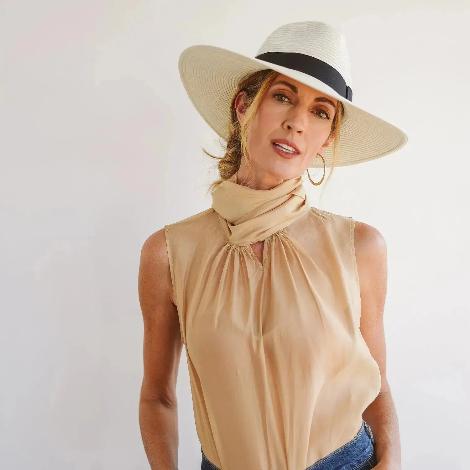Fiona Fedora - Image 20