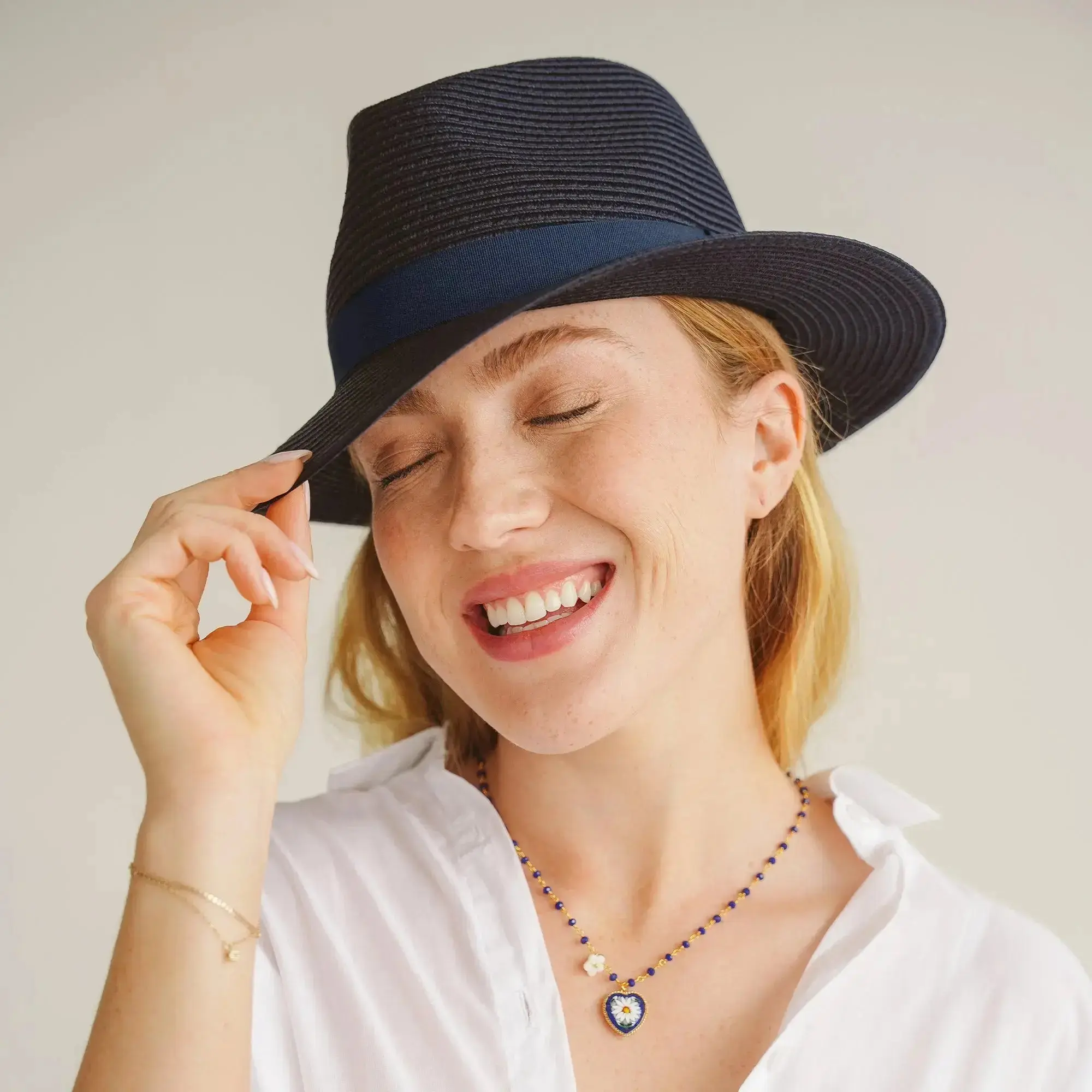 Vista Fedora - Image 19